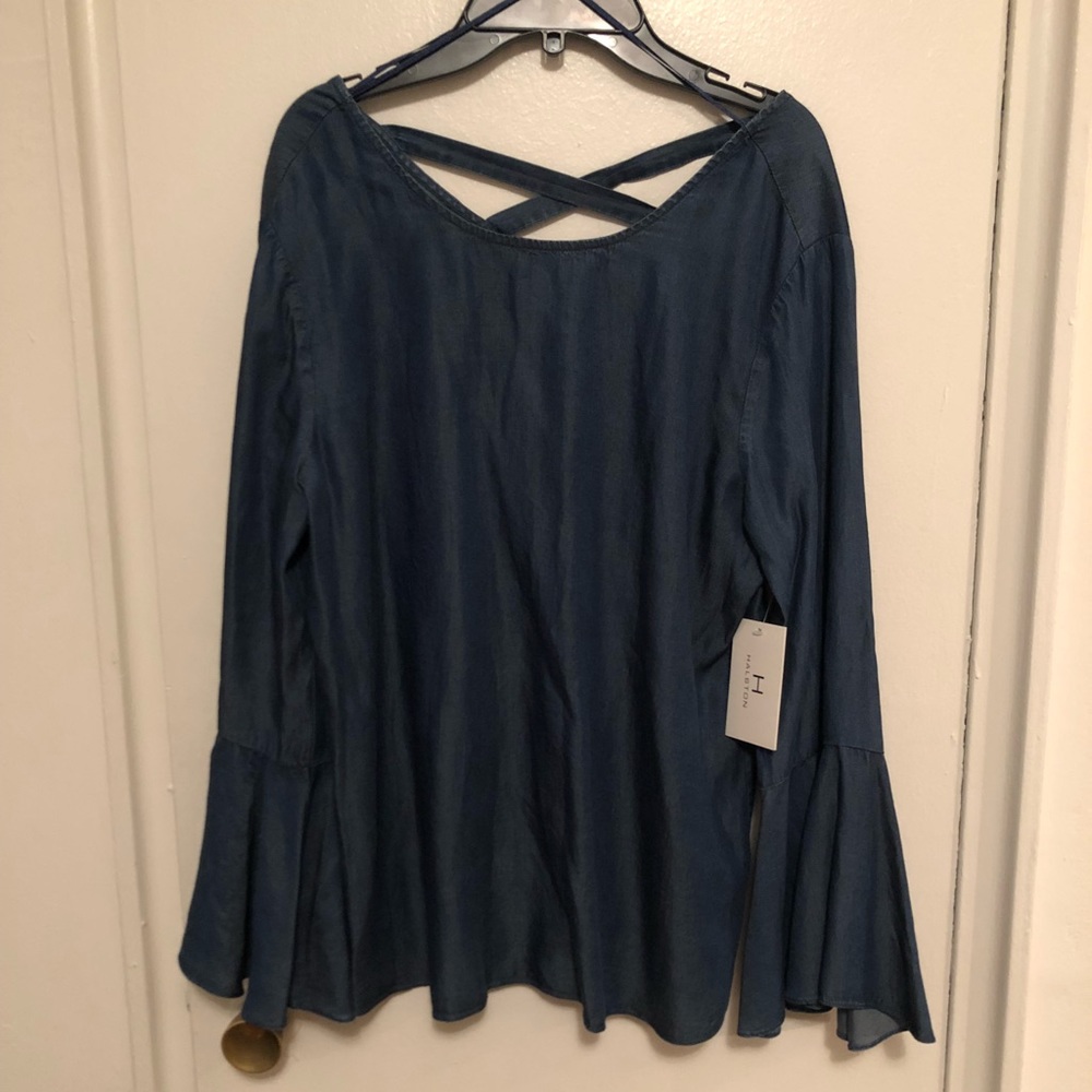 New with tags Super cool blouse by Halston Size M